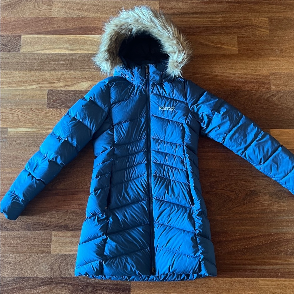 Marmot Women's Vibrant Blue Puffer Coat with Faux Fur Trim
